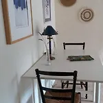 Domaine De Cadenne 게스트하우스 3*