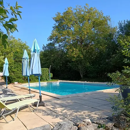 Domaine De Cadenne 3* Saint-Antonin